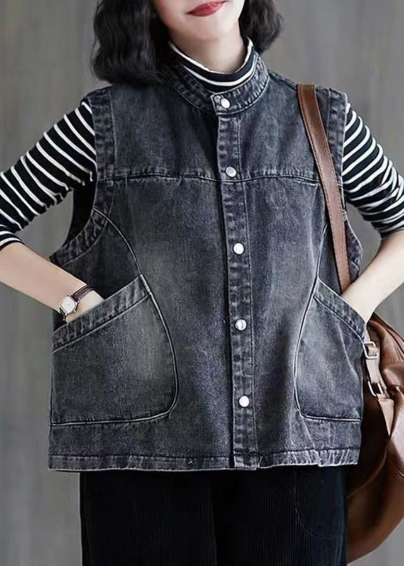 Kort Donkerblauw Denim Vest Met Patchwork En Knopen Op De Mouwen - Donkerblauw