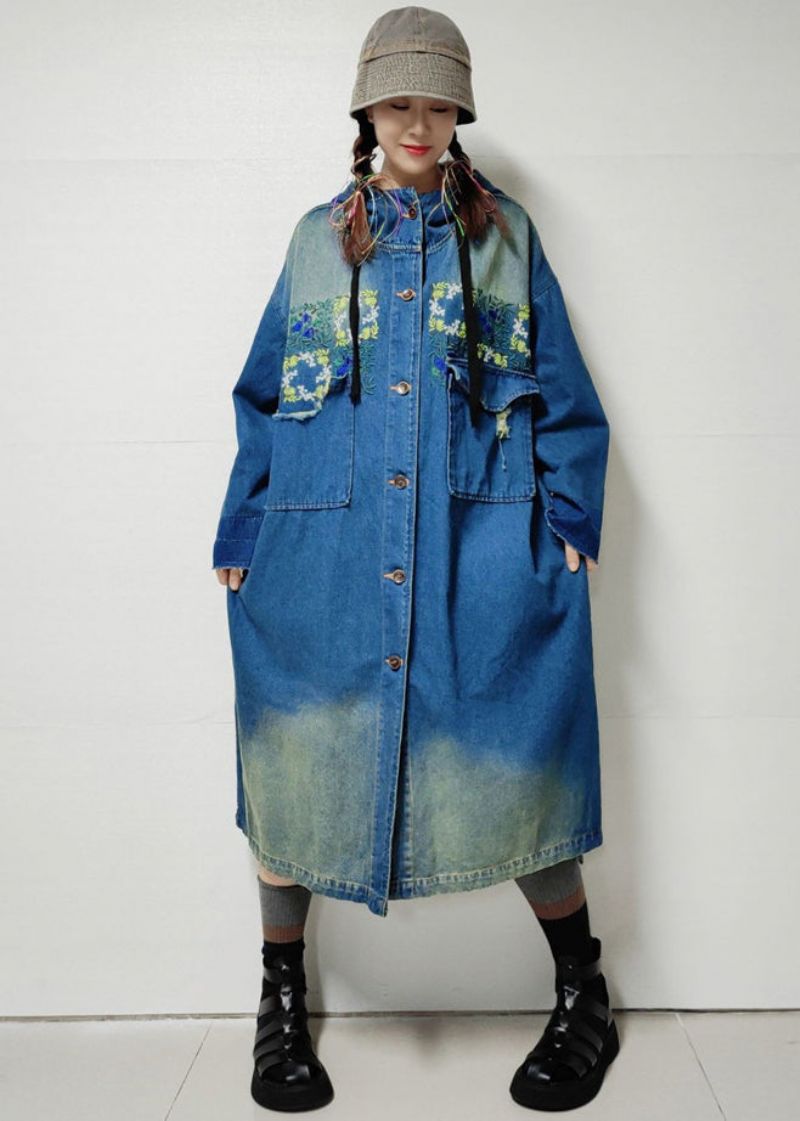 Blauwe Knoopzakken Denim Trenchcoat Geborduurde Lange Mouw - Dames trenchcoats