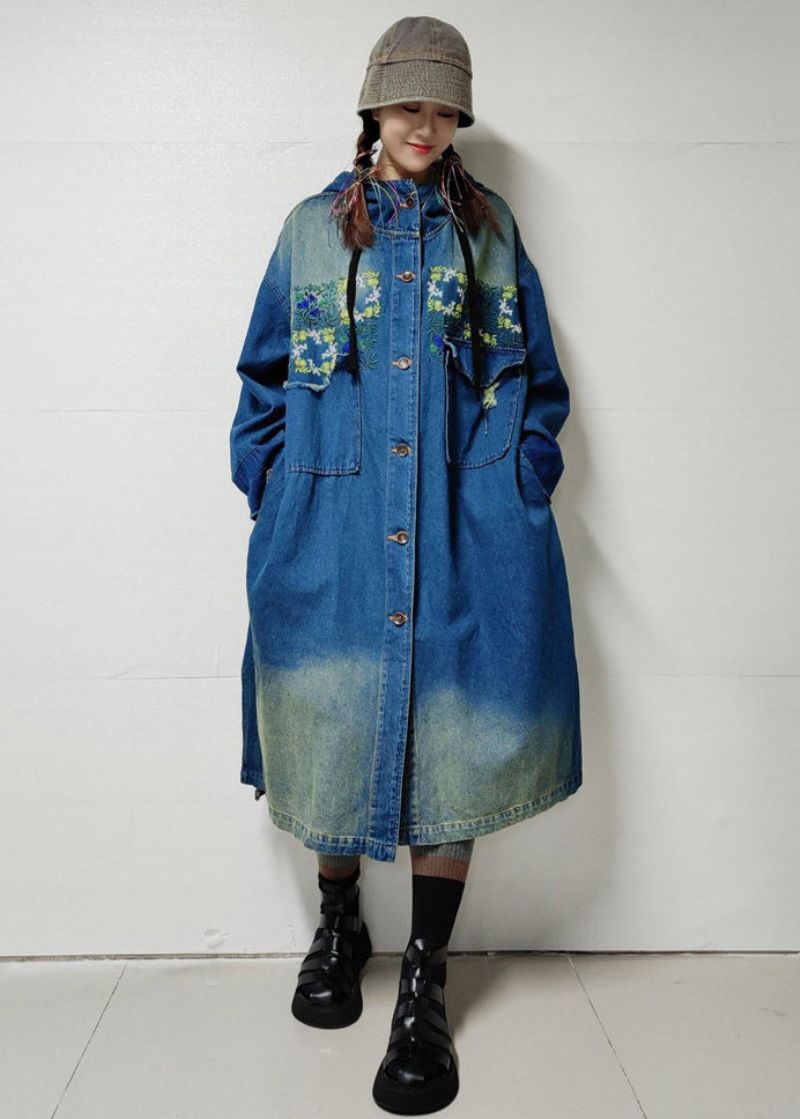 Blauwe Knoopzakken Denim Trenchcoat Geborduurde Lange Mouw - Dames trenchcoats