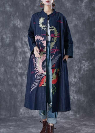 Chique Marineblauwe Phoenix Geborduurde Denim Trenchcoat Met Chinese Knopen