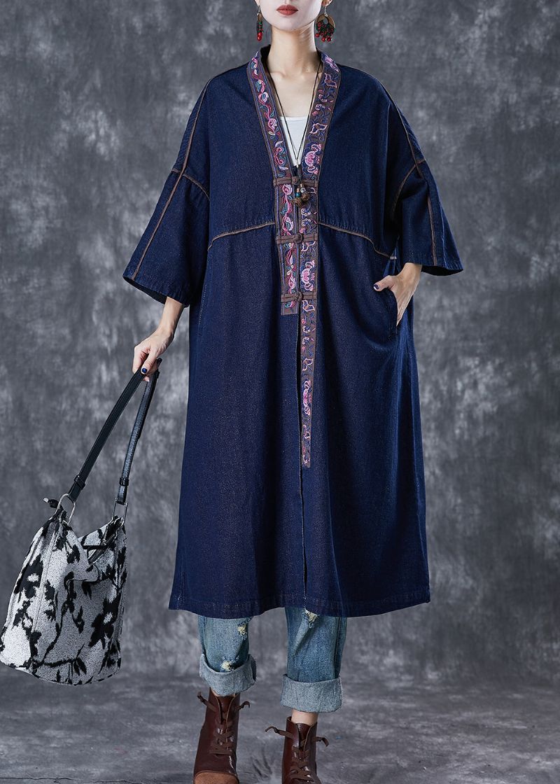 Plus Maat Marineblauw Geborduurde Chinese Knoop Denim Trenchcoat Herfst