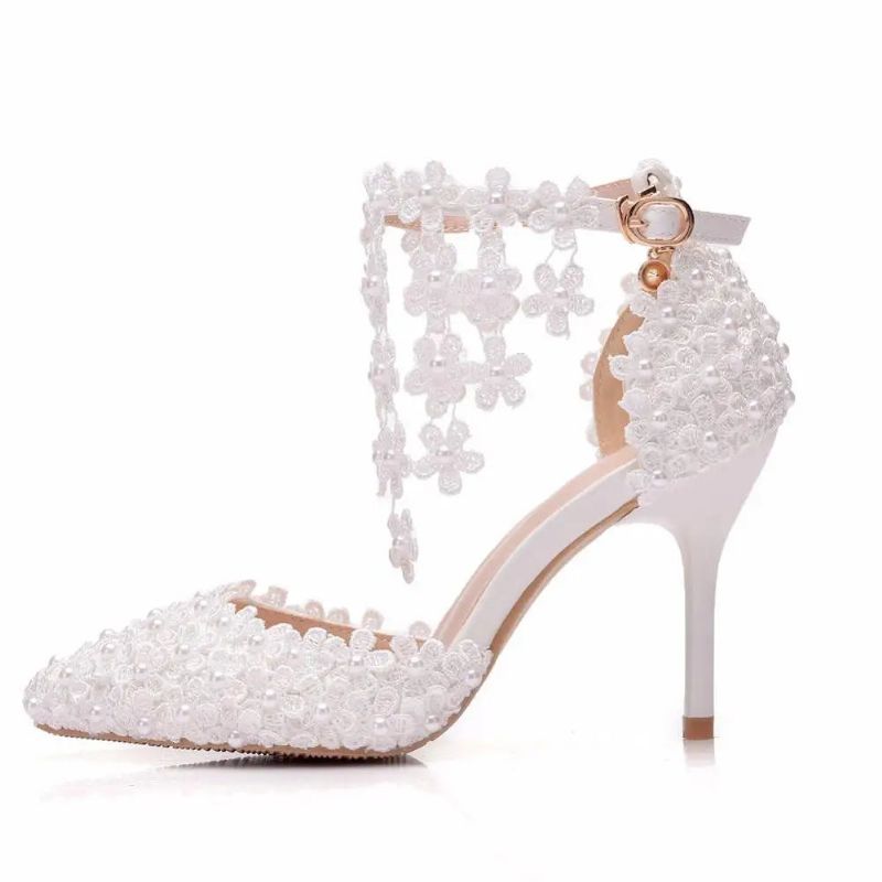 Crystal Queen Strass Puntschoen Vrouwen Hoge Hakken Bloem Kant Enkelbandje Sandalen Parel Decoratie Feest Bruiloft Schoenen - Wit