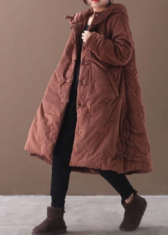 Elegante Bruine Uitloper Trendy Plus Size Warme Winterjas Chinese Knopenjassen Met Capuchon