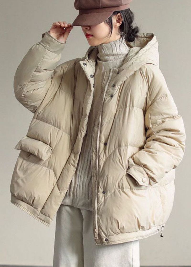 Italiaans Beige Oversized Eendendonsjack Met Ritssluiting In De Winter