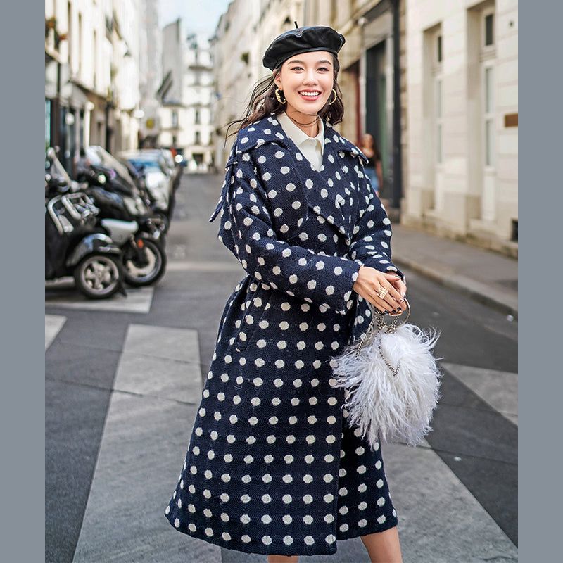 Fijne Marineblauwe Jas Met Stippen Oversized Trenchcoat Met Inkepingen Wollen Jassen Met Gestrikte Taille - Dames wollen jassen